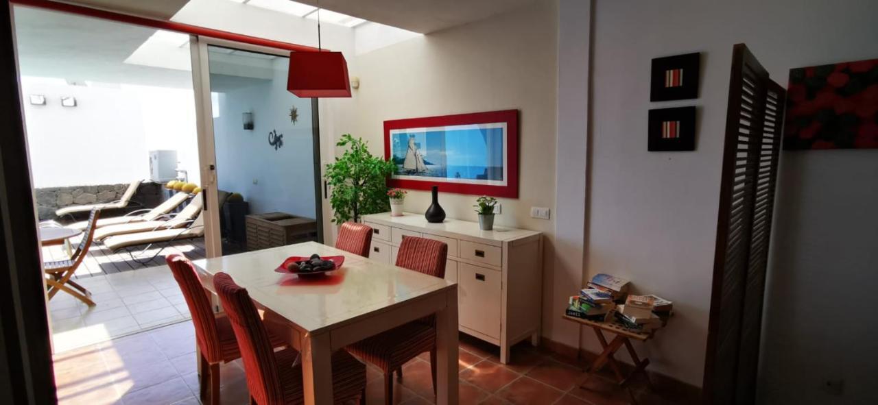 Villa Marina Piscina Climatizada Opcional Y 2 Bicis Gratuitas Playa Blanca  Exterior foto